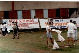 Foto 896 de 1998 - Consulta para escolha de reitor