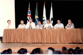 Foto 637 de 1998 - Debate de Reitoráveis