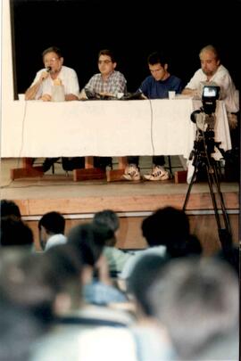 Foto 835 de 1998 - Debate de Reitoráveis