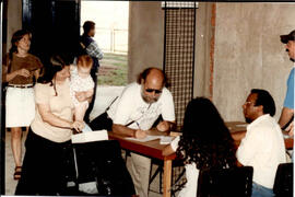 Foto 877 de 1998 - Consulta para escolha de reitor