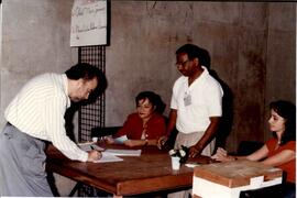 Foto 875 de 1998 - Consulta para escolha de reitor