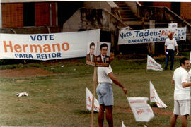 Foto 884 de 1998 - Consulta para escolha de reitor