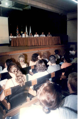 Foto 640 de 1998 - Debate de Reitoráveis