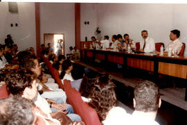 Foto 802 de 1998 - Debate de Reitoráveis